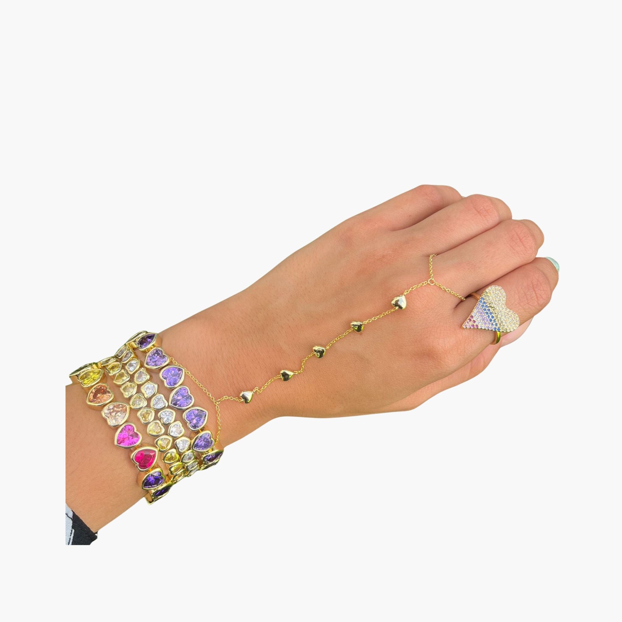Fluted heart handchain