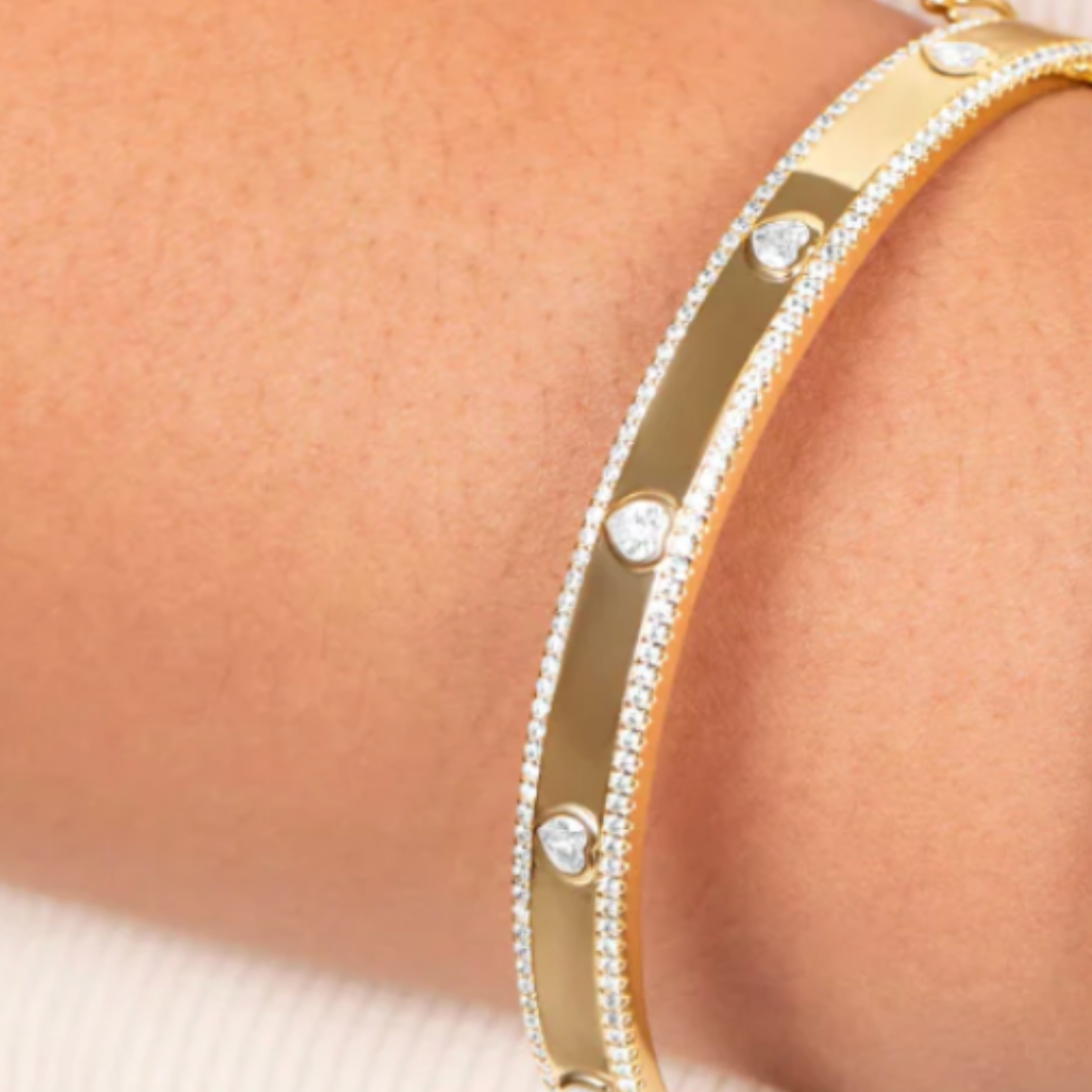 Hearts bangle